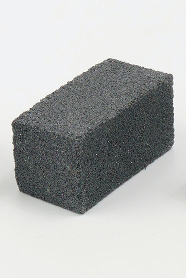 Dressing stone medium