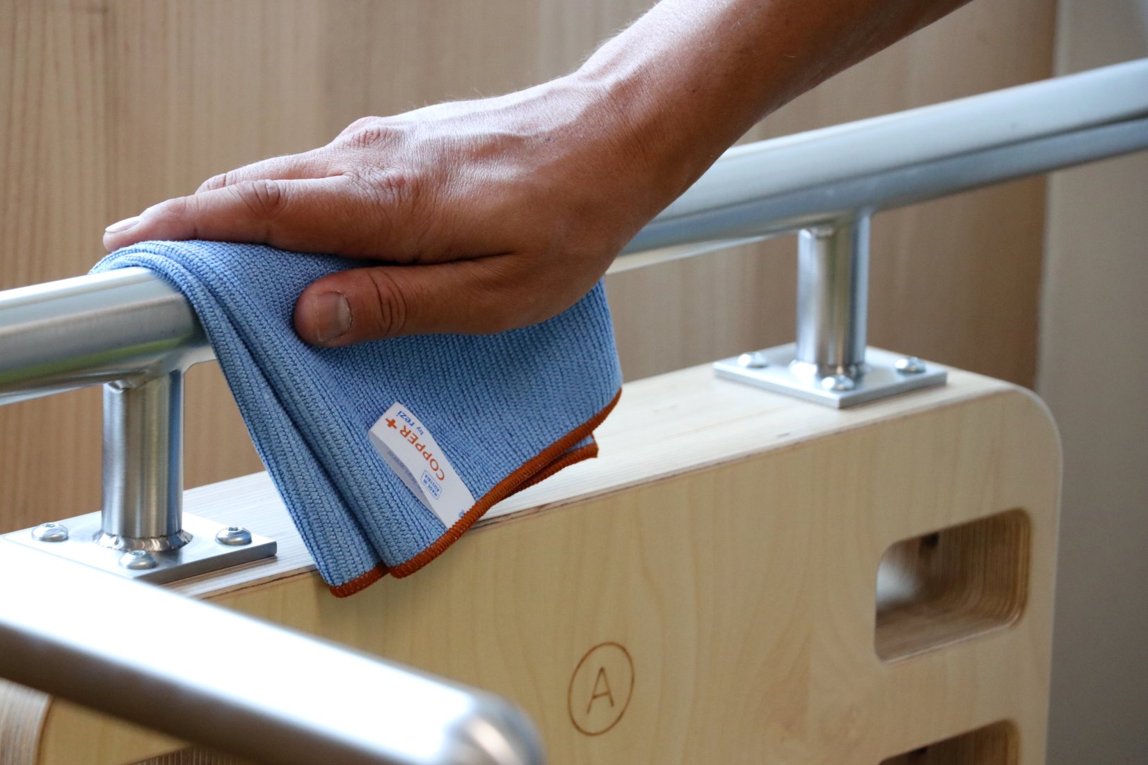 The EXCELLENT Copper+ Microfiber Cloth - one of the best dishwashing and cleaning cloths - hygienic