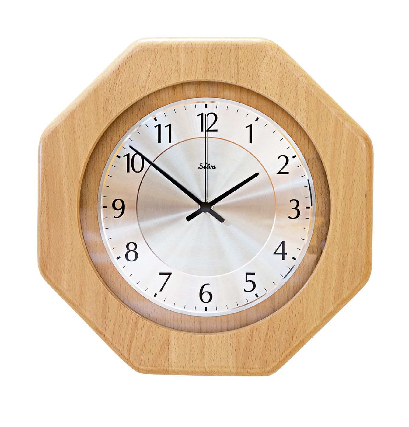 SELVA radio-controlled wall clock beech Winzer