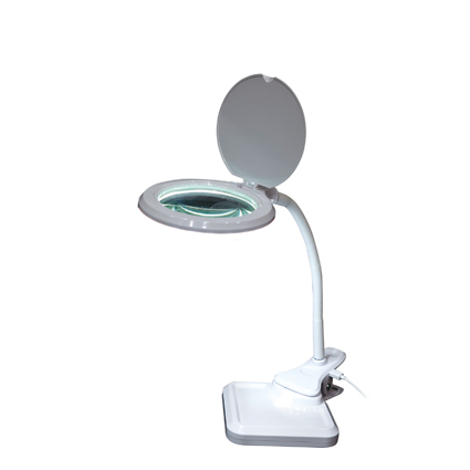 LED magnifying lamp with USB connection