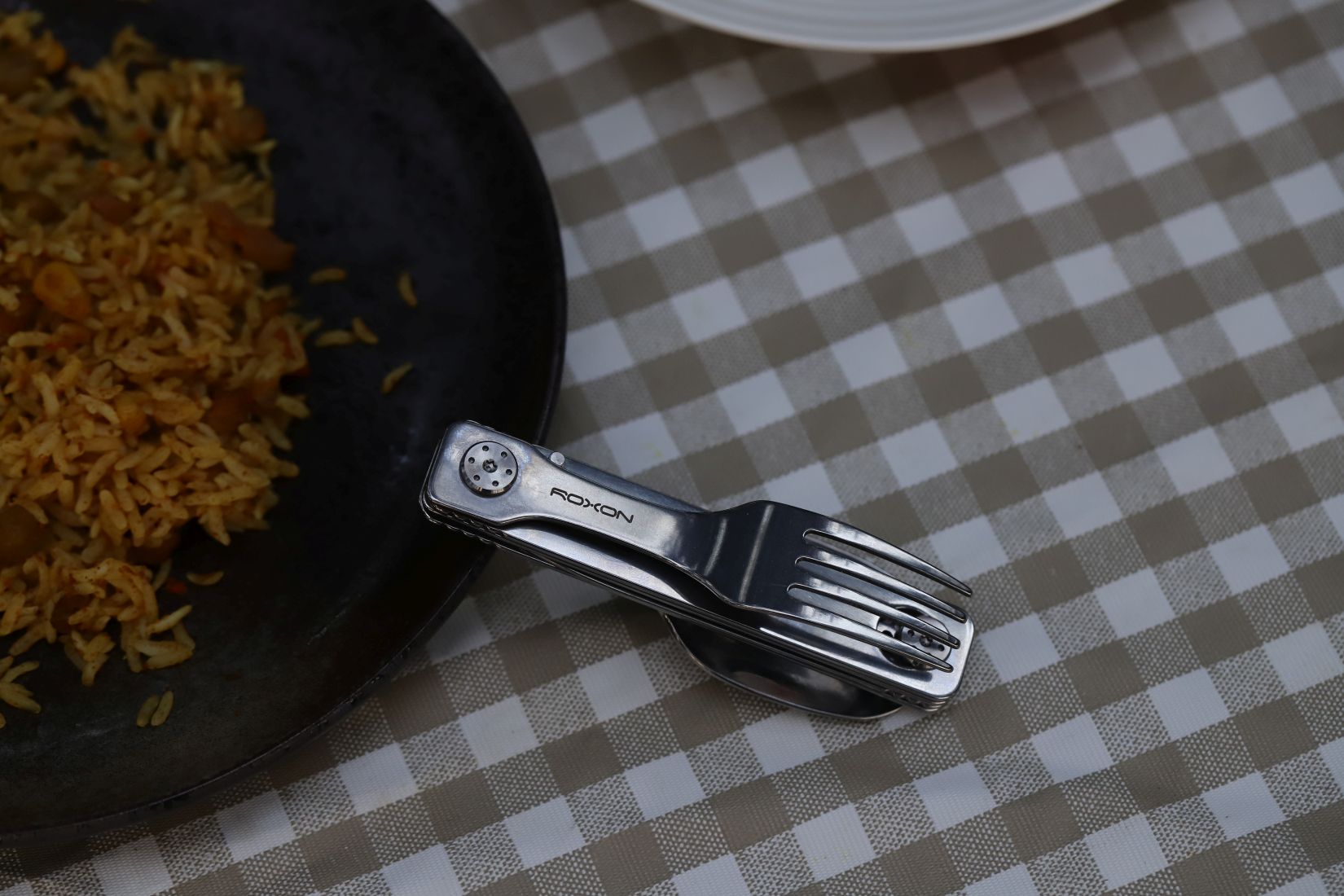 Foldable cutlery from Roxon - only 10cm long when folded