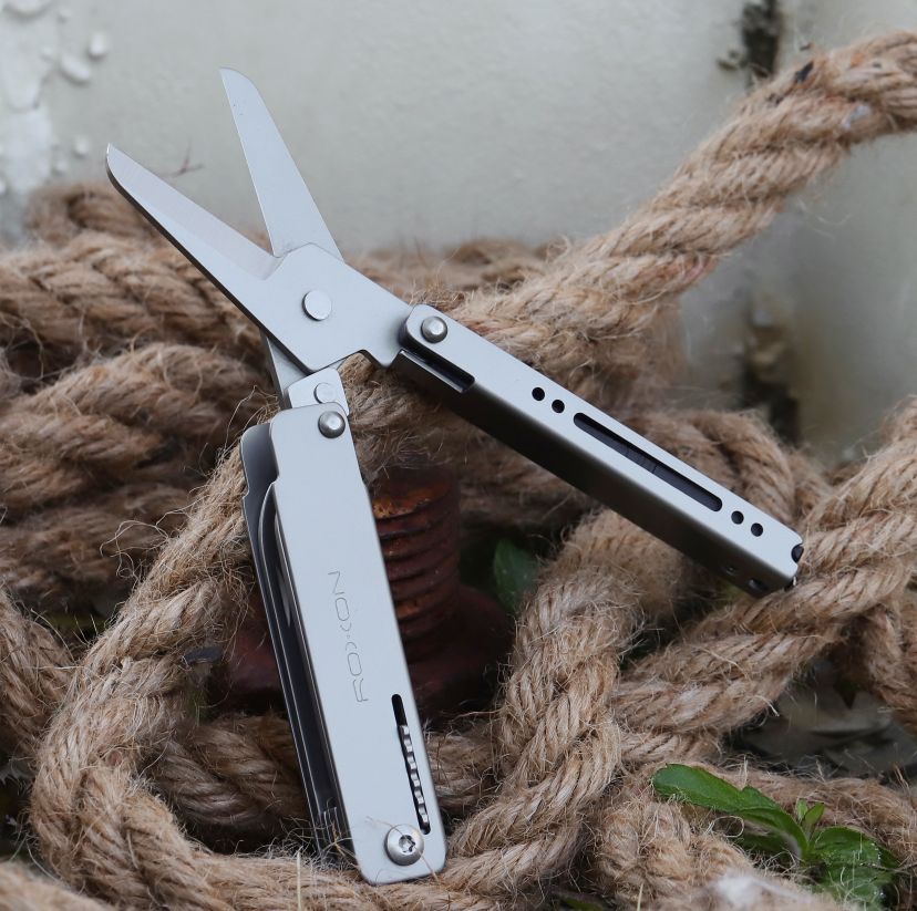 Roxon Mini-Multitool - beeindruckt durch 13 durchdachte Funktionen und Handlichkeit